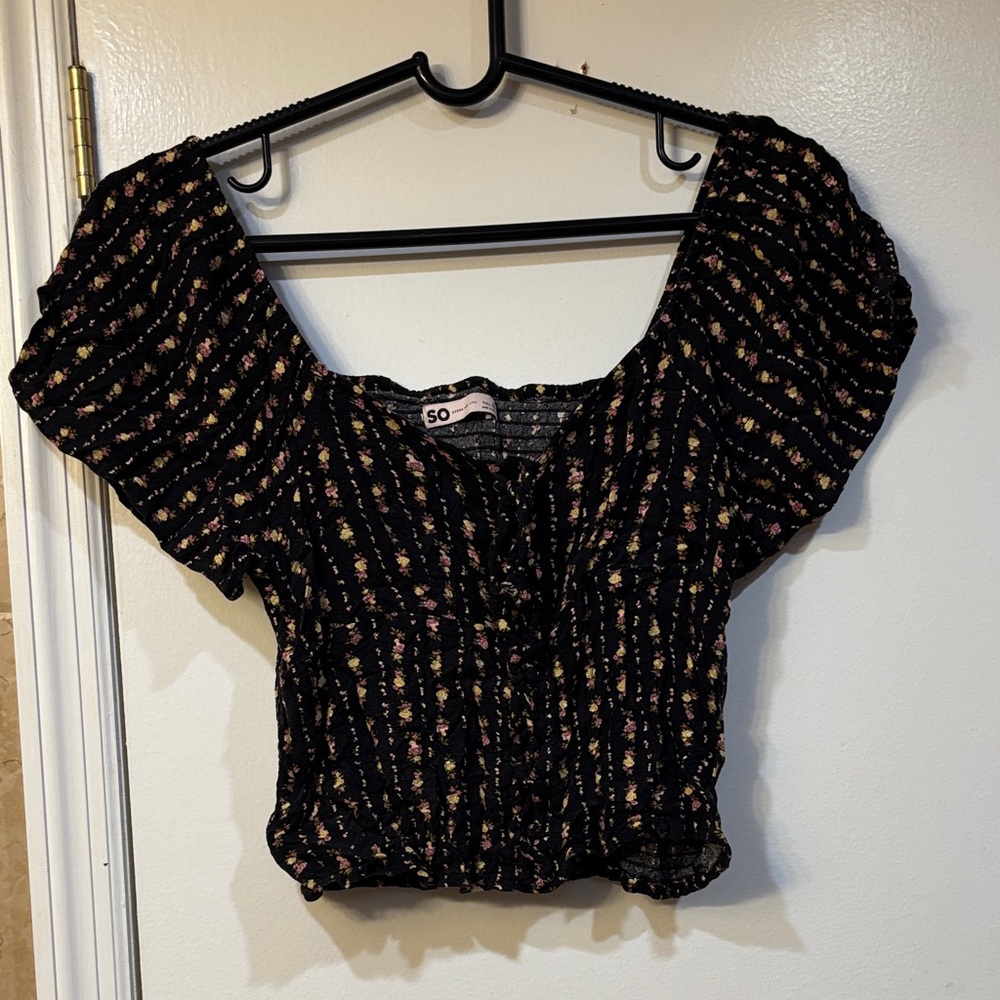 SO Black Floral Crop Top